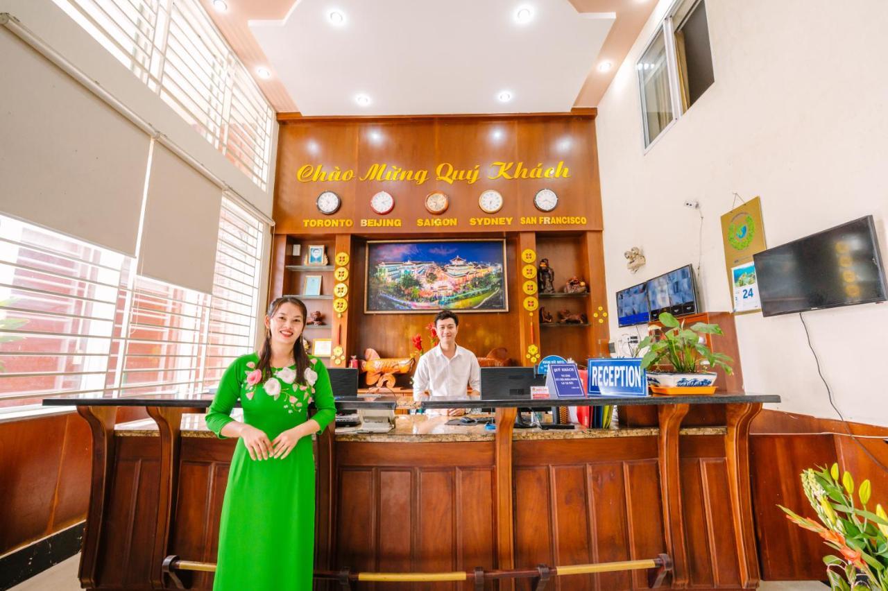 Hoang Duc Hotel Chau Doc Exterior photo
