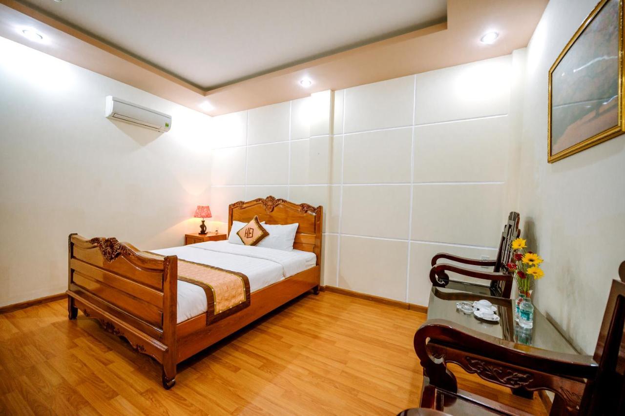 Hoang Duc Hotel Chau Doc Exterior photo