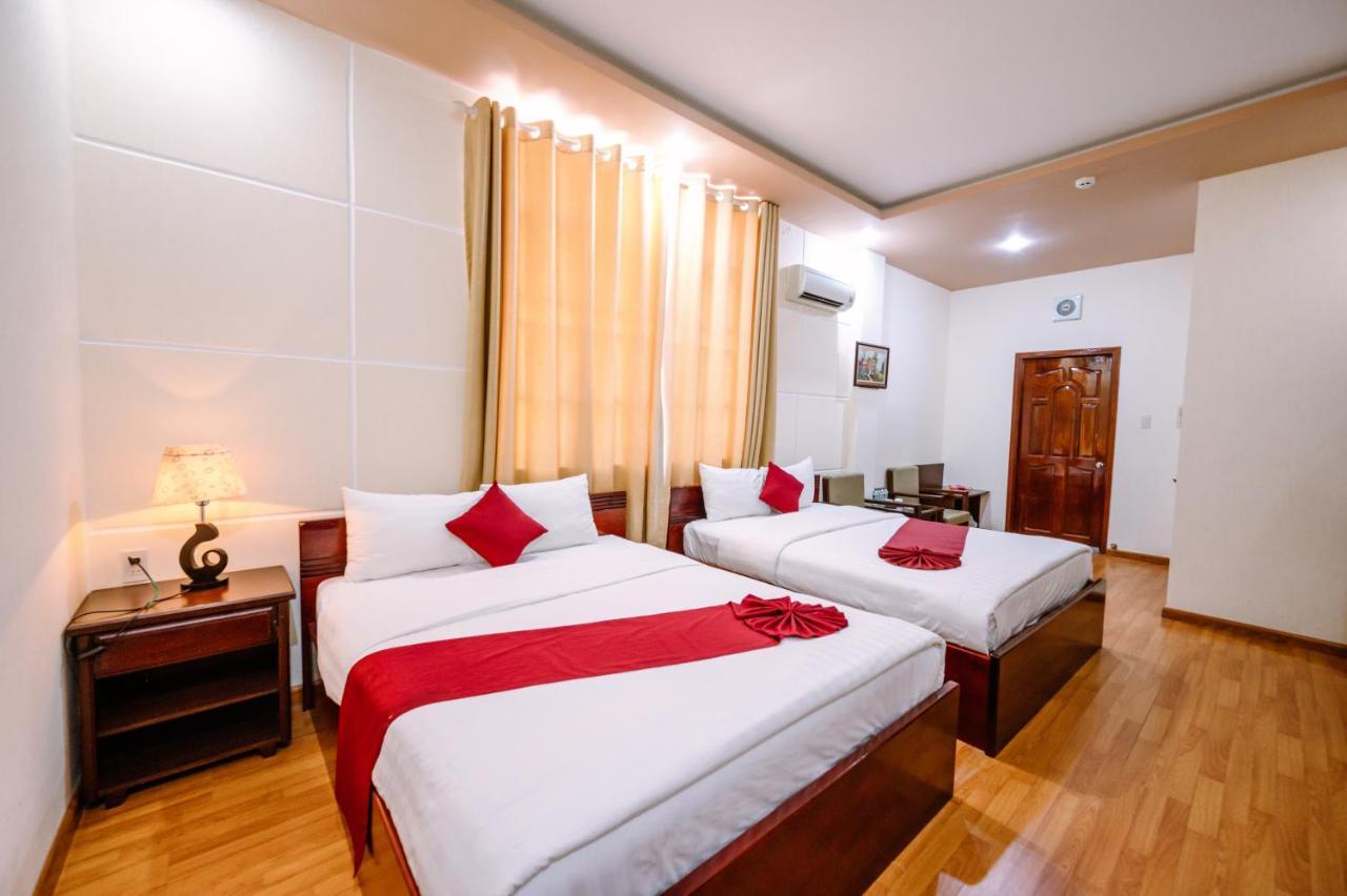 Hoang Duc Hotel Chau Doc Exterior photo